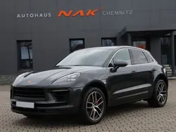 Grau Gebraucht 2023 Porsche Macan S SUV | 73.990 € (Fairer Preis)