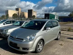 Grau Gebraucht 2006 Toyota Corolla Verso Van / Kleinbus | 3.500 € (Fairer Preis)
