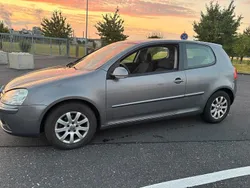 Grau Gebraucht 2007 VW Golf V Kleinwagen | 1.200 € (Guter Preis)