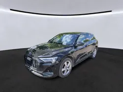 Brillantschwarz Gebraucht 2022 Audi e-tron S-Line SUV | 33.910 € (Guter Preis)