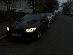 Schwarz Gebraucht 2011 BMW 320 Coupé | 12.500 €