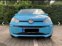 Blau Gebraucht 2018 VW e-up! Kleinwagen | 10.500 € (Fairer Preis)