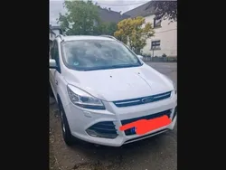 Weiß Gebraucht 2014 Ford Kuga SUV | 13.900 € (Teuer)
