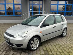 Silber Gebraucht 2003 Ford Fiesta Basis Kleinwagen | 2.550 € (Teuer)