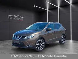 Braun Gebraucht 2014 Nissan Qashqai Tekna SUV | 12.990 € (Fairer Preis)
