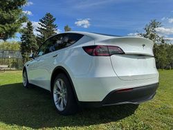 Weiß Gebraucht 2023 Tesla Model Y SUV | 37.500 € (Fairer Preis)