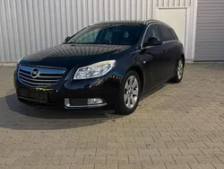 Schwarz Gebraucht 2011 Opel Insignia Kombi | 4.190 € (Guter Preis)