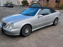 Grau Gebraucht 2003 Mercedes CLK230 Elegance Cabrio | 5.300 € (Fairer Preis)