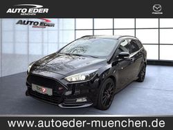 Iridiumschwarz (metallic) Gebraucht 2018 Ford Focus ST Kombi | 18.980 € (Etwas zu teuer)