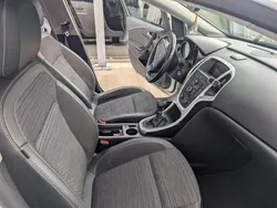 Weiß Gebraucht 2015 Opel Astra Limousine | 5.300 € (Superpreis)