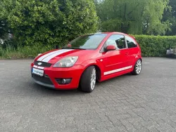 Rot Gebraucht 2006 Ford Fiesta ST Kleinwagen | 3.800 € (Fairer Preis)