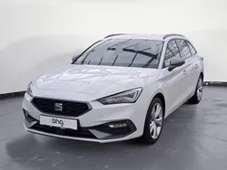 Weiß Gebraucht 2024 Seat Leon FR Kombi | 26.630 € (Guter Preis)