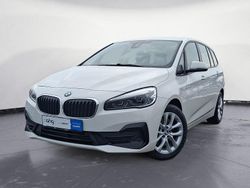 Weiß Gebraucht 2021 BMW 218 Gran Tourer Advantage Van / Kleinbus | 18.930 € (Fairer Preis)