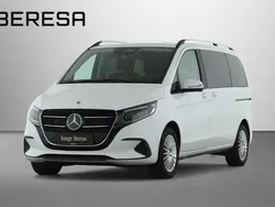Bergkristallweiß Gebraucht 2024 Mercedes V250 Style Van / Kleinbus | 80.880 €