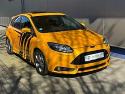 Gelb Gebraucht 2014 Ford Focus ST Limousine | 14.499 € (Teuer)