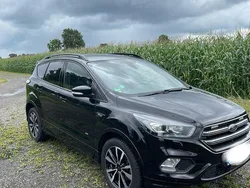 Schwarz Gebraucht 2018 Ford Kuga ST-Line SUV | 20.000 € (Fairer Preis)