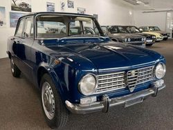 Blau Gebraucht 1966 Alfa Romeo Giulia Limousine | 19.990 €