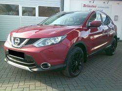 Rot Gebraucht 2016 Nissan Qashqai Tekna SUV | 9.999 € (Fairer Preis)
