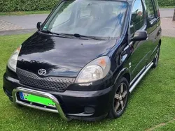 Schwarz Gebraucht 2001 Toyota Yaris Verso Sol Van / Kleinbus | 3.800 € (Fairer Preis)