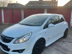 Weiß Gebraucht 2009 Opel Corsa OPC Kleinwagen | 2.000 € (Guter Preis)