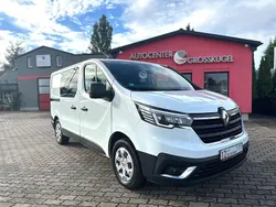 Weiß Gebraucht 2023 Renault Trafic Komfort Van | 33.999 € (Fairer Preis)