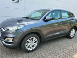 Grau Gebraucht 2019 Hyundai Tucson Style SUV | 13.950 € (Fairer Preis)