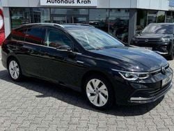 Deepblackperleffekt Gebraucht 2021 VW Golf VIII Style Kombi | 25.990 € (Guter Preis)