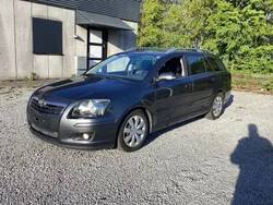 Grau Gebraucht 2006 Toyota Avensis Kombi | 1.999 € (Fairer Preis)