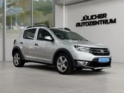 Grau Gebraucht 2014 Dacia Sandero Prestige Kleinwagen | 2.990 € (Superpreis)