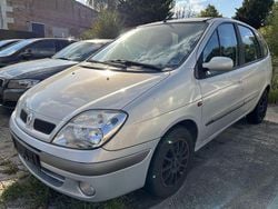Grau boreal Gebraucht 2002 Renault Scénic Expression Van / Kleinbus | 670 € (Superpreis)