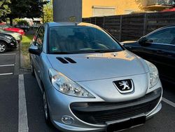 Silber Gebraucht 2010 Peugeot 206+ Kleinwagen | 2.600 € (Fairer Preis)