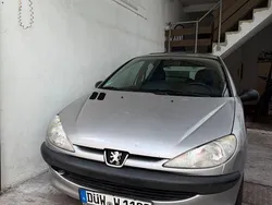 Silber Gebraucht 2001 Peugeot 206 Style Limousine | 800 € (Guter Preis)
