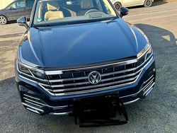 Blau Gebraucht 2019 VW Touareg SUV | 37.899 € (Fairer Preis)
