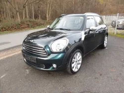 Grün Gebraucht 2012 Mini One Countryman SUV | 7.450 € (Fairer Preis)