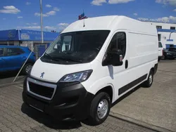 Weiß Gebraucht 2021 Peugeot Boxer Van | 13.950 € (Guter Preis)