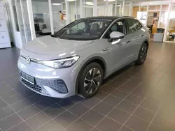 Grau Gebraucht 2022 VW ID.5 Pro Performance SUV | 21.980 €