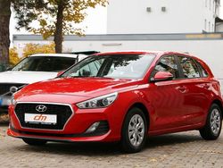 Rot Gebraucht 2019 Hyundai i30 Select Kombi | 13.390 € (Fairer Preis)