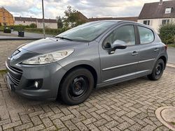 Grau Gebraucht 2011 Peugeot 207 Kleinwagen | 2.700 € (Fairer Preis)
