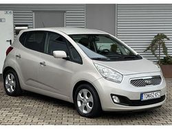Champagnersilber metallic (qu Gebraucht 2011 Kia Venga Spirit Kleinwagen | 4.490 €