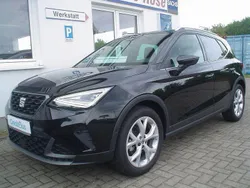 Schwarz Gebraucht 2023 Seat Arona FR SUV | 19.850 € (Fairer Preis)
