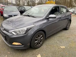 Grau Gebraucht 2017 Hyundai i20 YES! Limousine | 9.450 € (Fairer Preis)