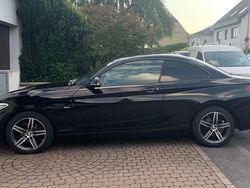Schwarz Gebraucht 2015 BMW 218 Sport Line Coupé | 11.499 € (Etwas zu teuer)