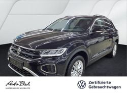 Schwarz (deep black perleffekt) Gebraucht 2024 VW T-Roc Life SUV | 22.980 € (Fairer Preis)