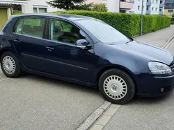 Blau Gebraucht 2004 VW Golf V Limousine | 2.200 € (Fairer Preis)