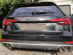 Schwarz Gebraucht 2017 Audi A4 Ambiente Kombi | 22.500 € (Teuer)