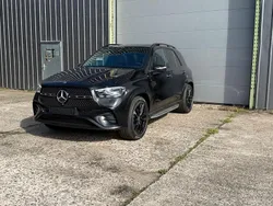 Schwarz Neu 2025 Mercedes GLE300 SUV | 106.267 € (Etwas zu teuer)