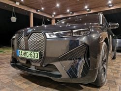 Schwarz Gebraucht 2022 BMW iX Sport Line SUV | 61.820 €