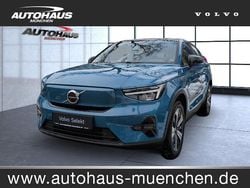 Fjord blue / (metallic) Gebraucht 2022 Volvo C40 Core SUV | 27.990 € (Guter Preis)