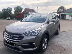 Grau Gebraucht 2016 Hyundai Santa Fe Trend SUV | 12.500 € (Guter Preis)