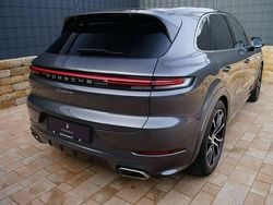 Grau Gebraucht 2024 Porsche Cayenne SUV | 88.890 € (Superpreis)